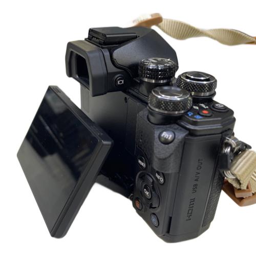 OLYMPUS (オリンパス) デジタル一眼レフカメラ E-M10MARKⅡ 1605万画素(有効画素) フォーサーズ 4/3型 LiveMOS 専用電池