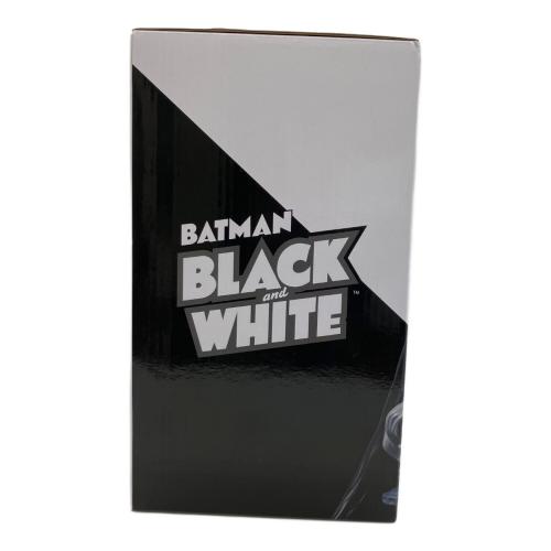 フィギュア DCダイレクト「バットマン：ブラック＆ホワイト」バットマン by ビル・シンケビッチ