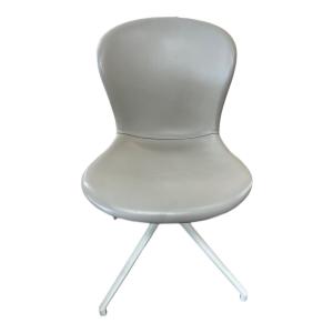 BoConcept (ボーコンセプト) ダイニングチェアー 256 ホワイト Adelaide