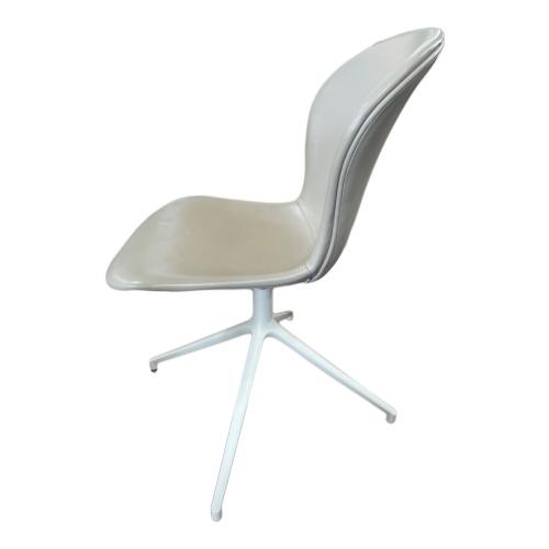 BoConcept (ボーコンセプト) ダイニングチェアー 256 ホワイト Adelaide