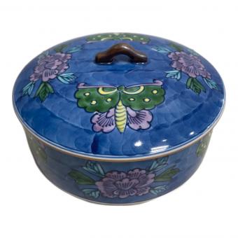 源右衛門窯 (ゲンエモンガマ) 蓋付容器 染錦花蝶紋