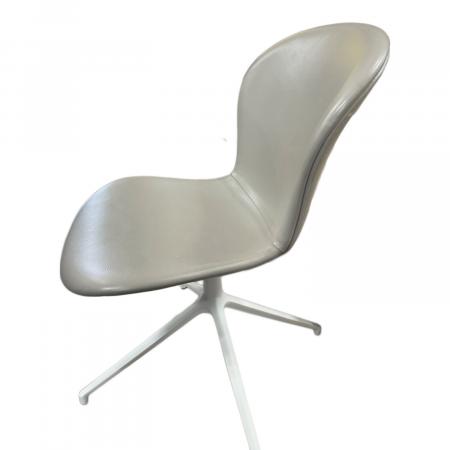 BoConcept (ボーコンセプト) ダイニングチェアー 256 ホワイト