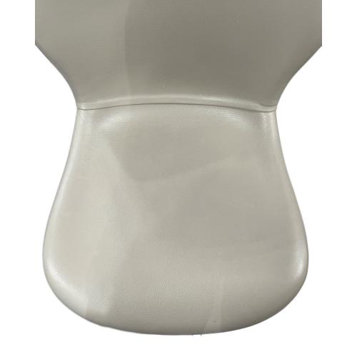 BoConcept (ボーコンセプト) ダイニングチェアー 256 ホワイト Adelaide