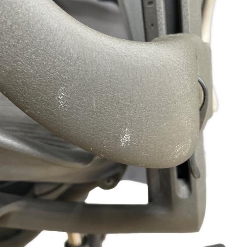 Herman Miller (ハーマンミラー) アーロンチェア ポスチャーフィット 141 ブラック