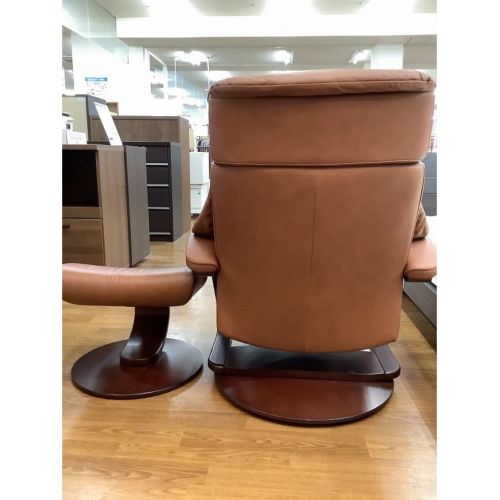 HJELLEGJERDE (イエリアーダ) リクライニングソファー&オットマン ブラウン 1人掛け レザー