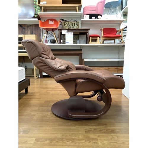 Hjellegjerde リクライニングチェア(値下げ交渉可) HJELLEGJERDE (イエリアーダ) リクライニングソファー&オットマン