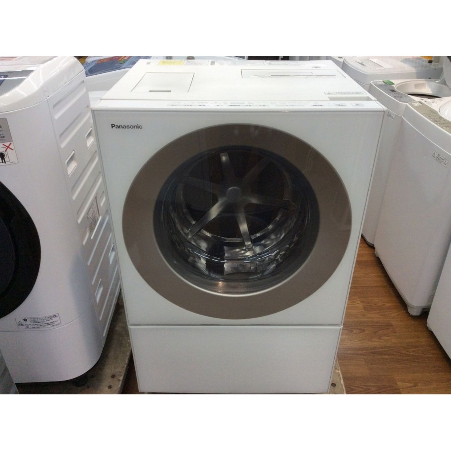 Panasonicのドラム式洗濯機 NA-VD200L - 東京都の家電