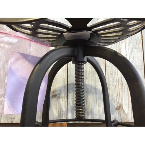 Knot antiques (ノットアンティークス) トラクタースツール ブラック 未使用品 鉄、鋳鉄 （税込）