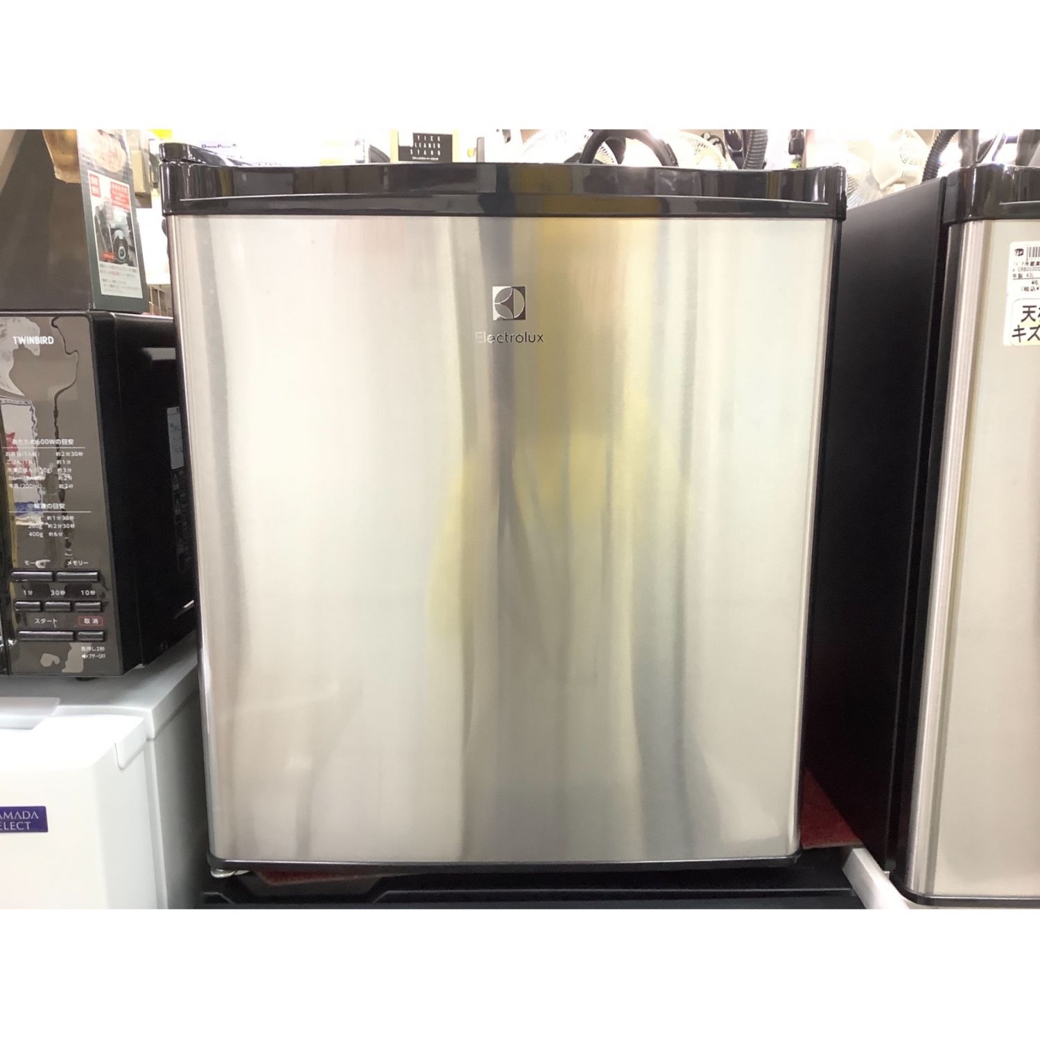 Electrolux (エレクトロラックス) 1ドア冷蔵庫 ERB0500SA-RJP 2016年製 43L