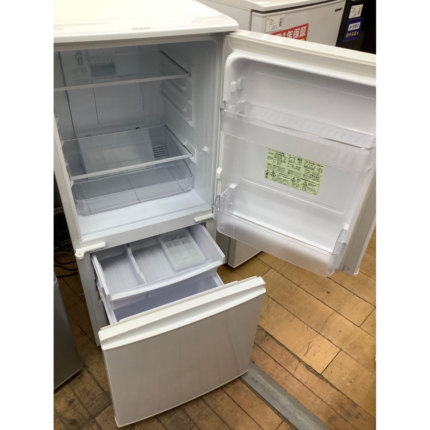 高い素材 2019年製 シャープ シャープ ノンフロン冷凍冷蔵庫 - SJ-D14E 
