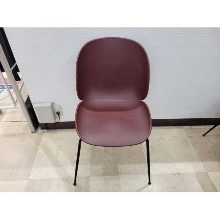 GUBI (グビ) ダイニングチェアー ブラウン Beetle Dining Chair Un-upholstered - Conic base