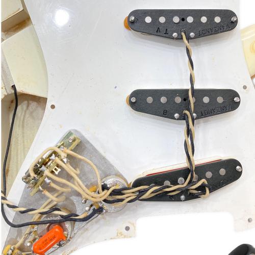 FENDER JAPAN (フェンダージャパン) エレキギター ストラト