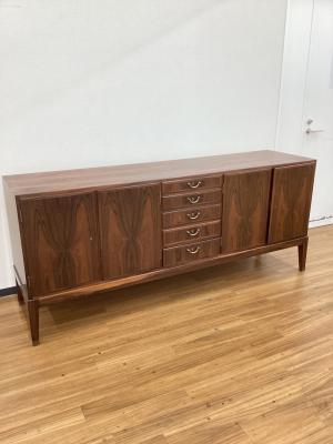 H.C.MOBLER (エイチ・シー・モブラー) ローズウッド キャビネット カギ付