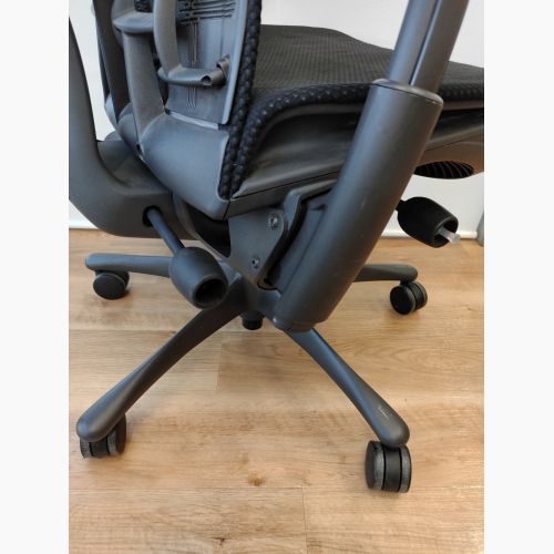 Herman Miller (ハーマンミラー) ワークチェアー ブラック Embody Chair