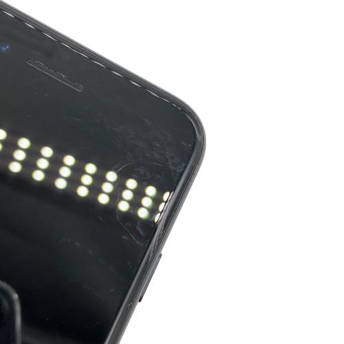 Apple (アップル) iPhone SE(第3世代) A2782