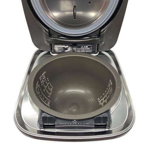 TOSHIBA (トウシバ) 圧力IH炊飯ジャー RC-10ZWW 2024年製 5.5合(1.0L)