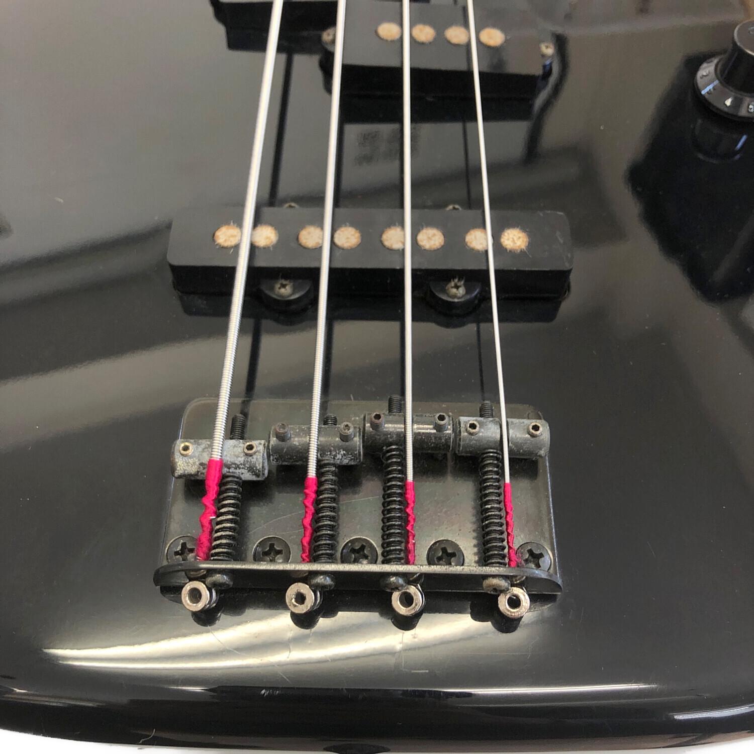 FENDER JAPAN (フェンダージャパン)PJ-555 P-J BASS コントロール固着