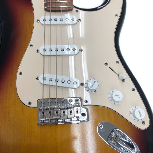 FENDER USA (フェンダーＵＳＡ) エレキギター ＃253 ストラトキャスター 2004年製