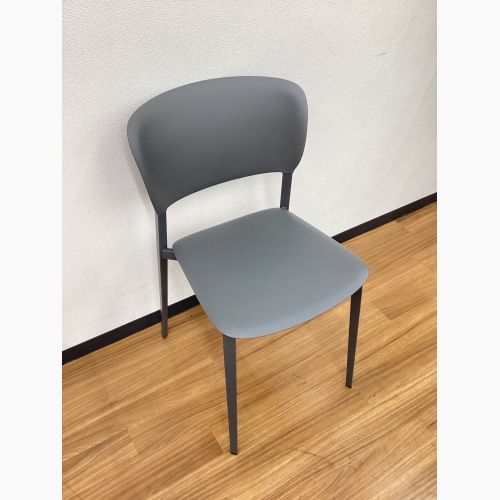 DESALTO (デサルト) Ply Chair 718 F20 スタッキングチェア アントラサイト