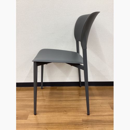 DESALTO (デサルト) Ply Chair 718 F20 スタッキングチェア アントラサイト