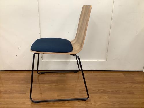 KOKUYO スタッキングチェアー ミケット