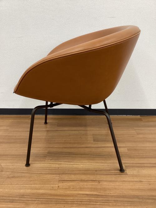 Fritz Hansen (フリッツハンセン) POT 3318 ポットチェア Arne