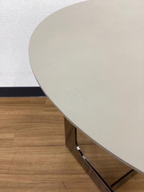 Poltrona Frau (ポルトローナフラウ) Ilary サイドテーブル Jean-Marie Massaud