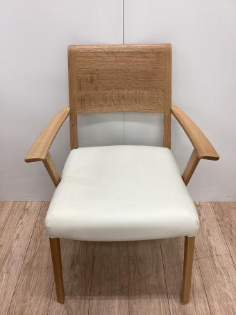 大塚家具(IDC) (オオツカカグ) ダイニングチェアー ナチュラル×ホワイト　cinema3B2