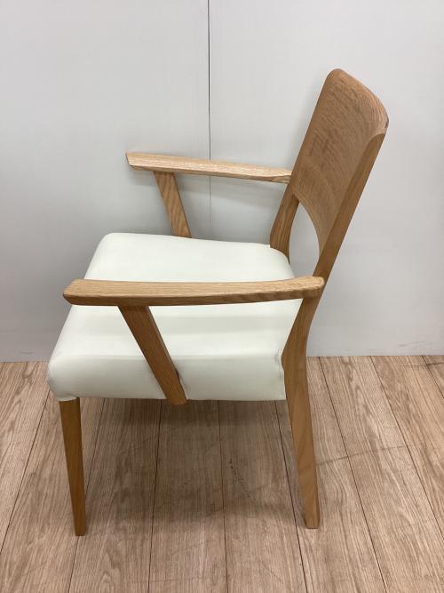 大塚家具(IDC) (オオツカカグ) ダイニングチェアー ナチュラル×ホワイト　cinema3B2