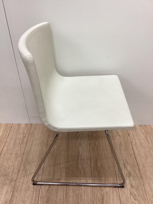 IKEA (イケア) ダイニングチェアー ホワイト レザー BERNHARD