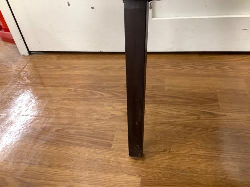 erba ダイニングチェアー