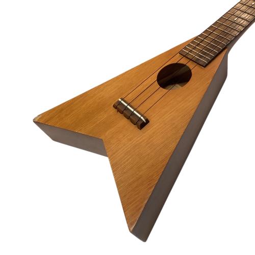 ALA MOANA (アラモアナ) フライングVウクレレ UK-850V 中国製