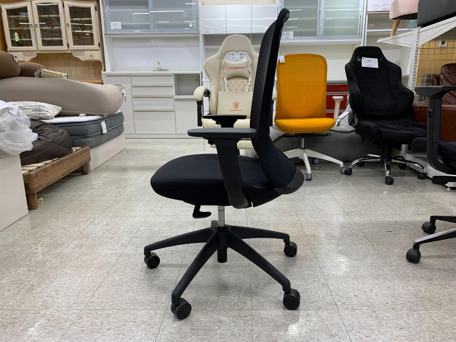 家具ならトレファク吉川店！！ Palmwork ワークチェアー イエロー