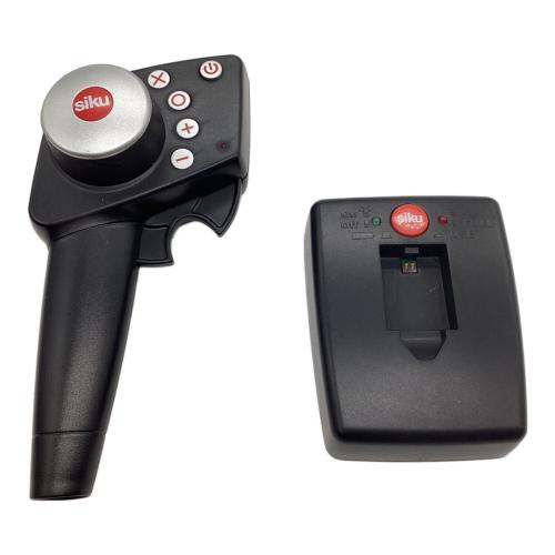 SIKU *SIKU RACING メルセデス・ベンツ AMG C-COUPEセット