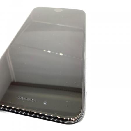 Apple (アップル) iPhone SE(第3世代) サインアウト確認済 SIM FREE