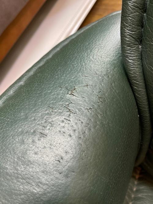 Ekornes (エコーネス) リクライニングチェアー グリーン 座面及び背面ヘタリ有 レザー ディプロマット