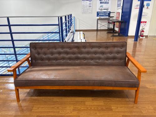 コスパクリエーション 木肘ヴィンテージソファ 3人掛け Bedford