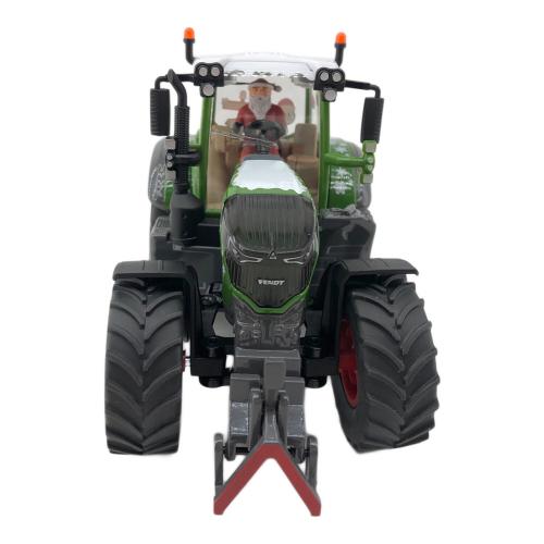 SK3224 Fendt クリスマストラクター