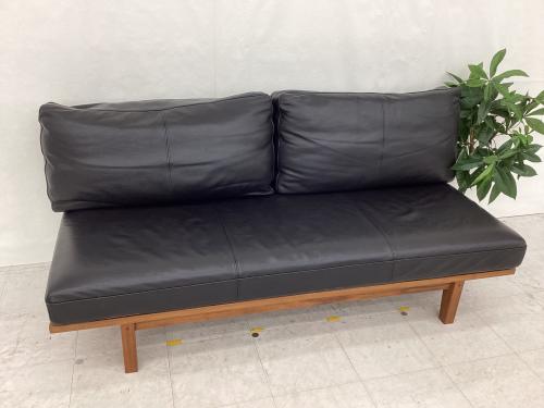 MasterWal (マスターウォール) 2人掛けソファー ブラック  2人掛け 牛革（ランク6）/ウォールナット材 RITZ 幅:約160㎝