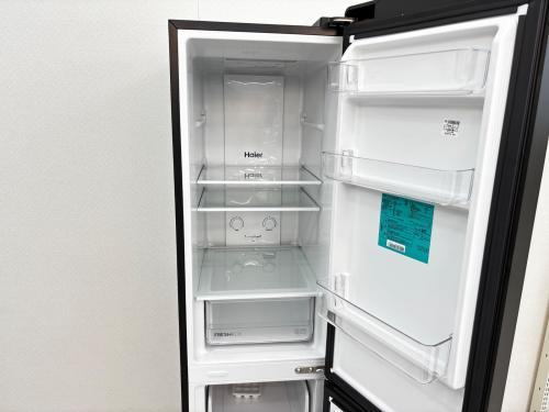 Haier (ハイアール) 2ドア冷蔵庫 JR-SX21A 2024年製 208L 74L 取扱説明書付 クリーニング済