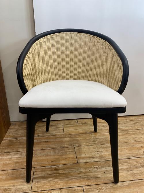 VIVERE (ヴィーヴェレ) ATTWOOD CHAIR(アトウッドチェア)