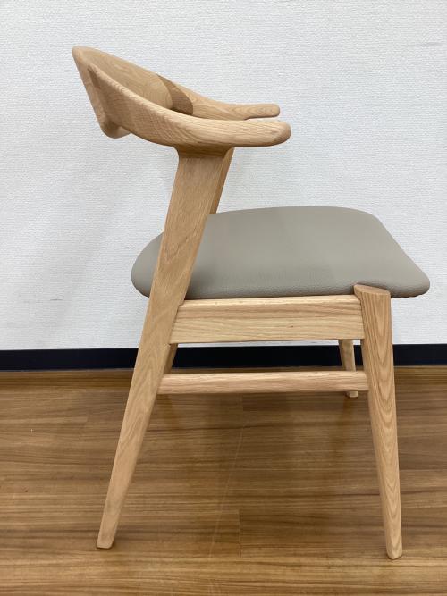 IDC大塚家具 (アイディーシーオオツカカグ) ダイニングチェアー フィル+C  PVC#1/FCLオーク THBE レッドオーク材/PVC