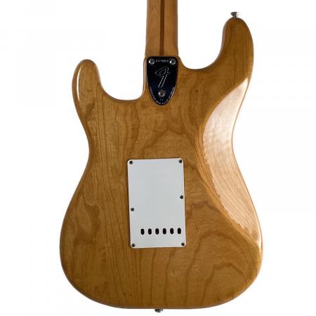 FENDER(フェンダー) エレキギター Stratocaster 1975｜トレファクONLINE