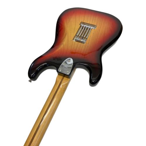 FENDER (フェンダー)Vintera II '70s Stratocaster, Maple Fingerboard, 3-Color Sunburst