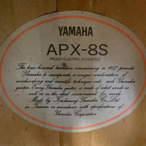 YAMAHA (ヤマハ) エレキギター APX-8S ＃326