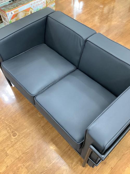 アーバン通商 (アーバンツウショウ) コルビジェ風ソファ ブラック 2人掛け