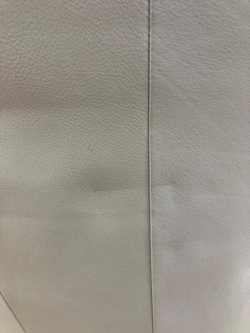 Himolla (ヒモラ) 1人掛けソファー アイボリー ベルク