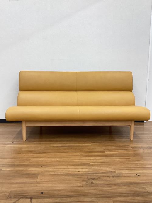 CONDE HOUSE (カンディハウス) 2人掛けソファー エクリプス 2人掛け 総革 蛯名 紀之 イエロー　クッション欠品