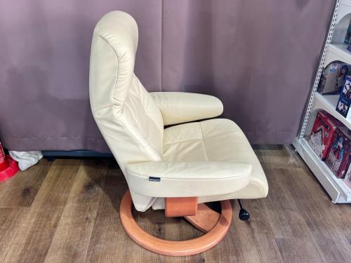 HJELLEGJERDE (イエリアーダ) パーソナルソファ ベージュ