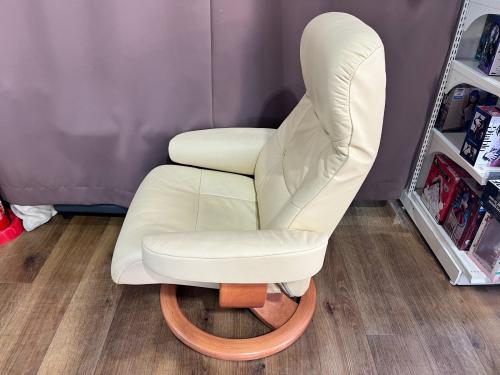 HJELLEGJERDE (イエリアーダ) パーソナルソファ ベージュ